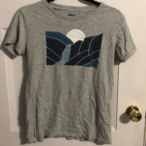 REI  shirt